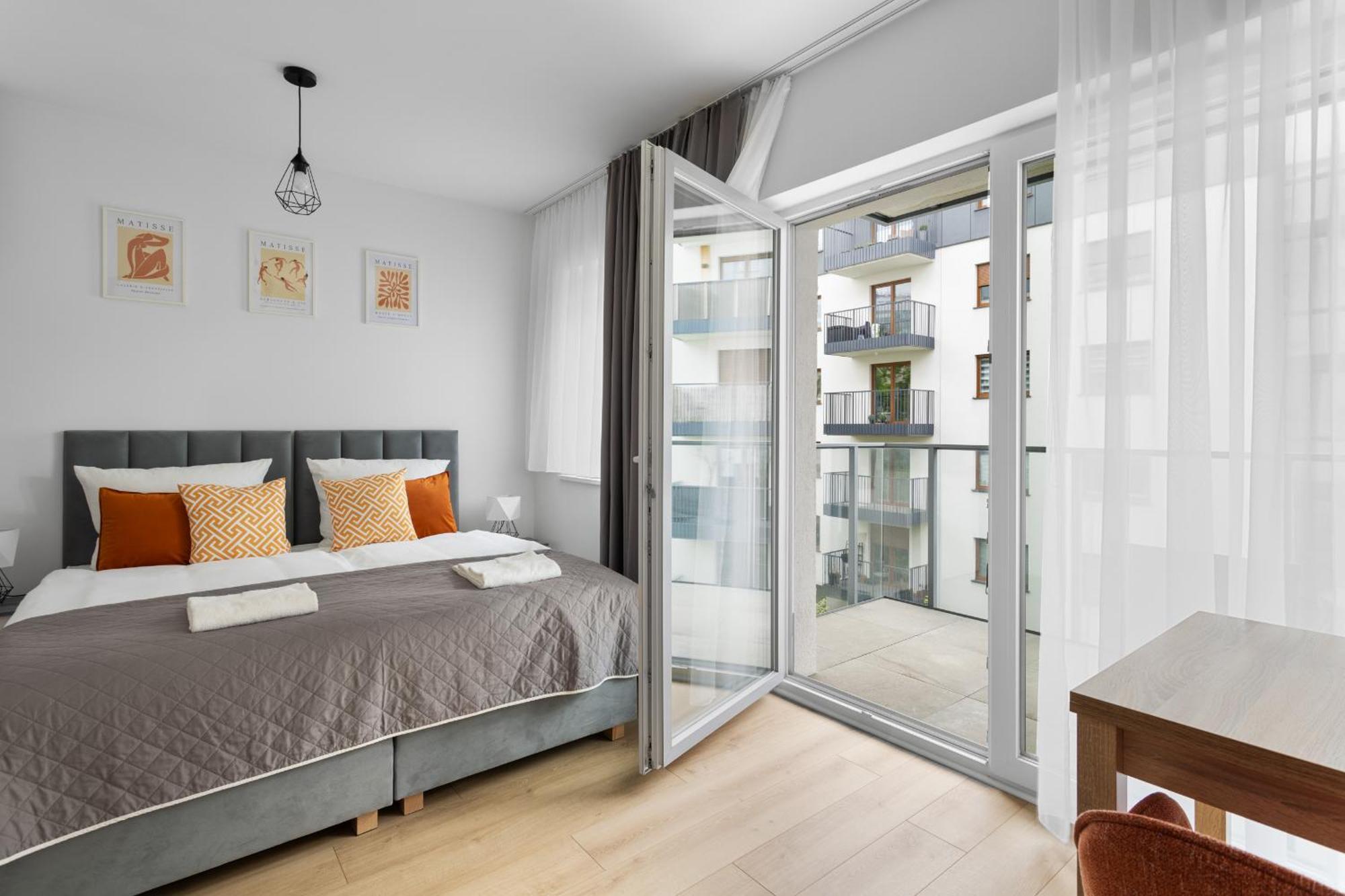 Nowoczesne I Eleganckie Apartamenty Very Berry W Poznaniu By Noclegi Renters Luaran gambar